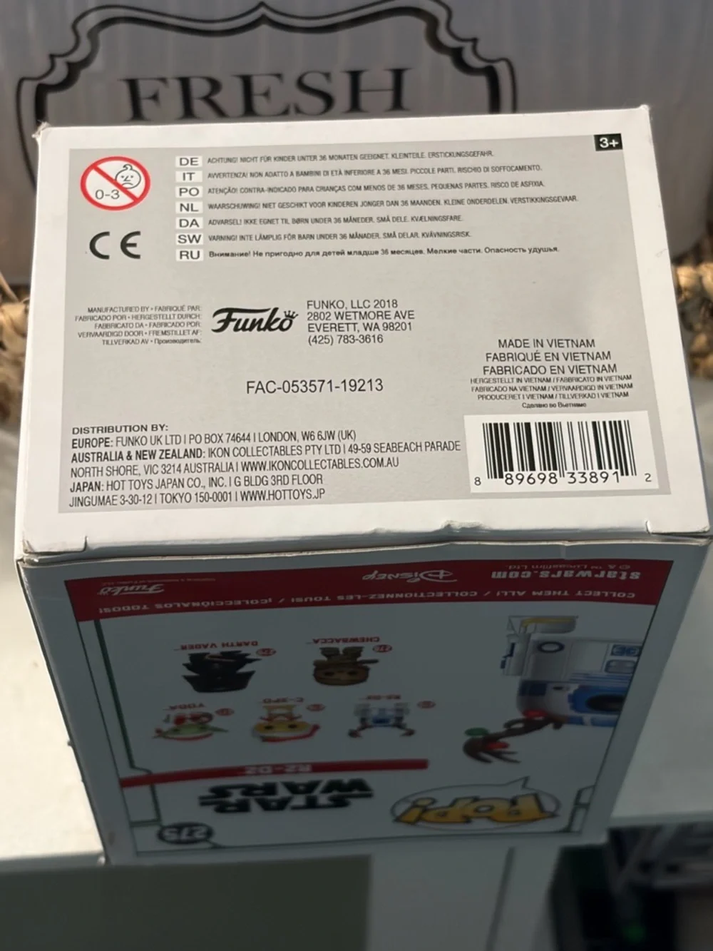 Funko Pop! Star Wars Holiday R2-D2 vinyl figure - Picture 4 of 4